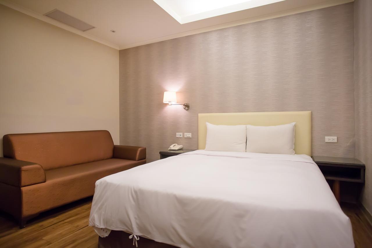 Garden Hotel Taichung Exteriör bild